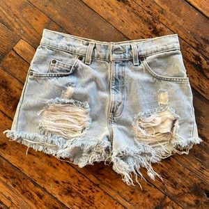 Vintage Levi’s High Waisted Cutoff Denim Shorts Distressed Size XS/S
